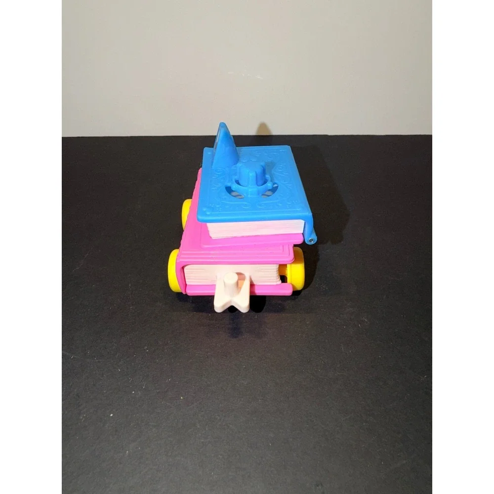 Fisher-Price Little People Disney Princess Belle Beauty and Chip Parade Boat Car